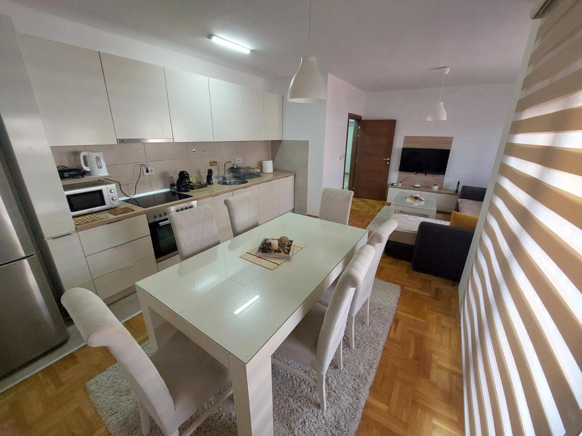 Apartment Gelic Family كومانوفو المظهر الخارجي الصورة